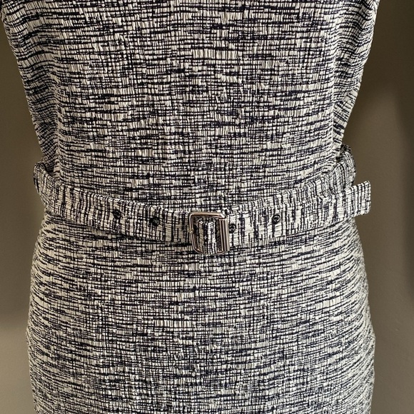 Victoria Beckham Space Dyed Black White Cotton-Blended Belted Sheath Dress - Picture 3 of 16